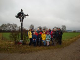 2024-02-17-Heckenpfad